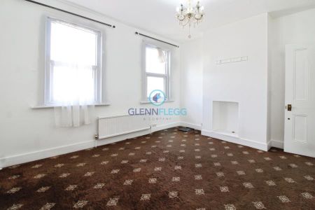4 bedroom terraced house to rent - Photo 4