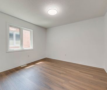 For Lease - 365 Dahlia Trail, Oakville, Ontario - Photo 4