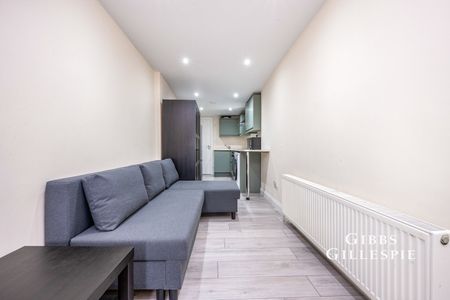 Studio to rent - Photo 2