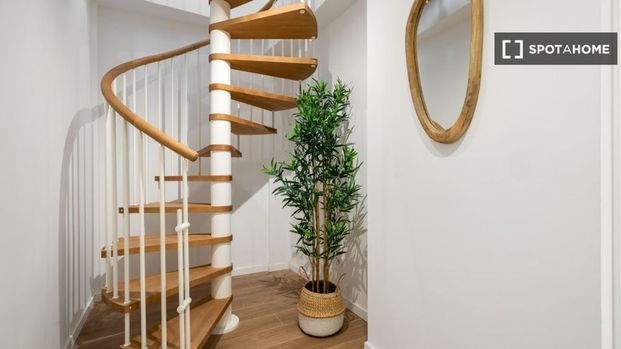 3 bedroom luxury Flat for rent in Madrid, Spain - Photo 1