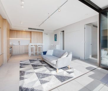 Brand New Fully Furnished Executive Apartment - Photo 3