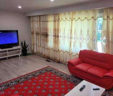 For Lease - 740 Meadowvale Road Unit# Main, Toronto, Ontario - Photo 3