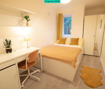 6 bedroom detached house to rent - Photo 5