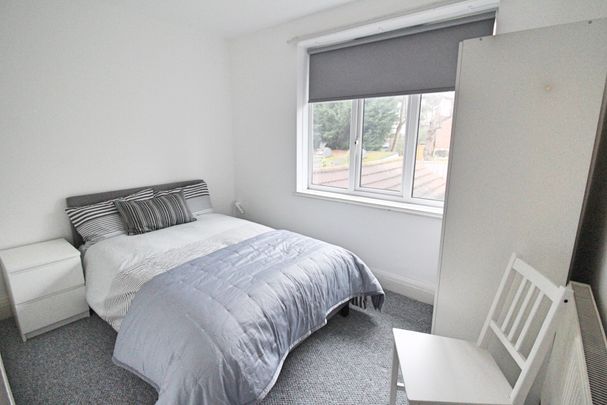 Flat 2, 117 Otley Road, LS6 3PX, Leeds - Photo 1