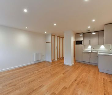 Broadway, Woking, Surrey, GU21 - Photo 2