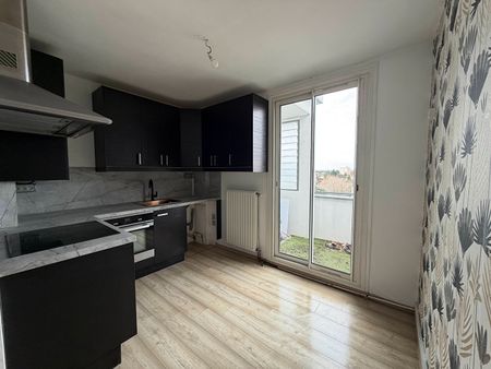 Appartement T3 66 m2- Saint Priest Village, - Photo 5