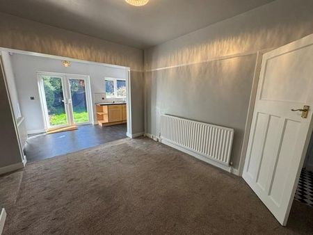 3 bedroom property to rent - Photo 3