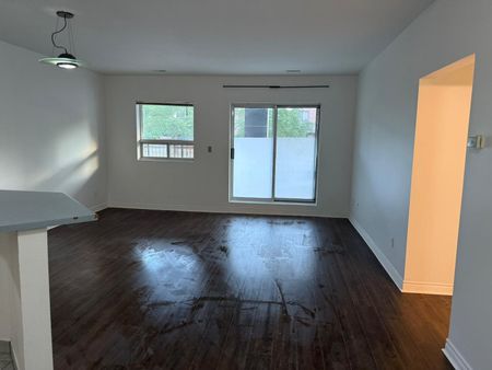 For Lease - 400 York Boulevard Unit# 103, Hamilton, Ontario - Photo 5