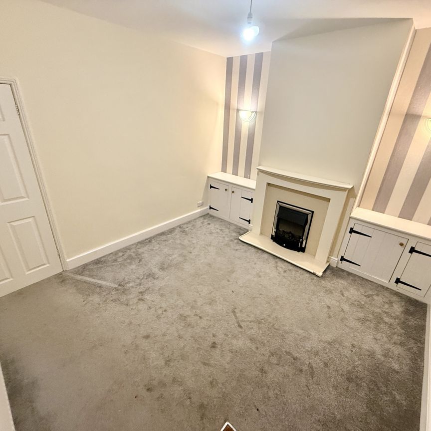 Gladstone Street, Kettering, Rothwell - Photo 1