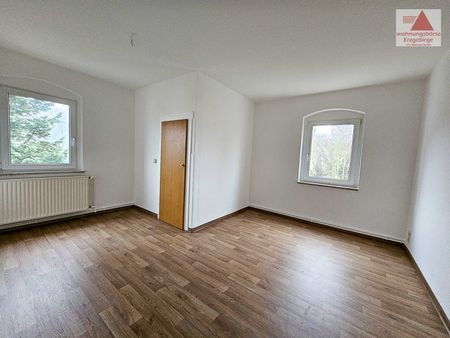 3-Raum-Wohnung in Randlage von Lößnitz im Dachgeschoss - Photo 2