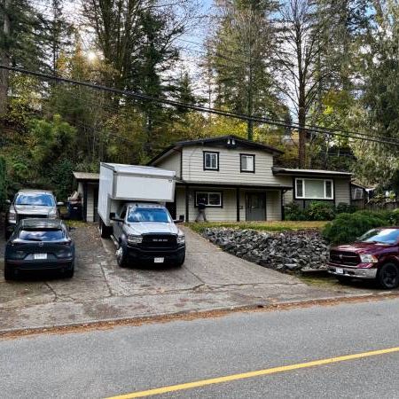 Spacious Family Home on Immel Street, Abbotsford, BC - Photo 1