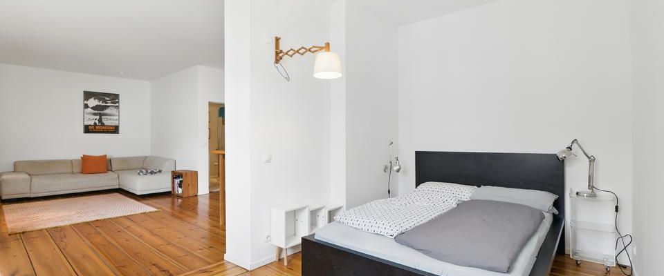 ***Möblierter stilvoller Zwei-Zimmer-Altbau mit modernem Komfort in Toplage (Für 6-12 Monate)*** - Photo 1