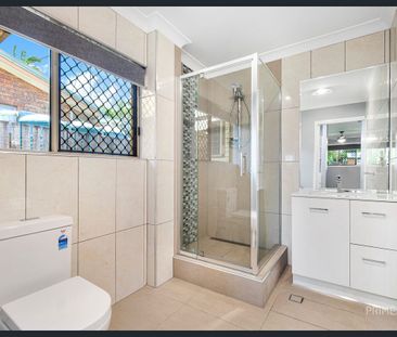 7 Howlett Street, QLD 4655, Urangan - Photo 2