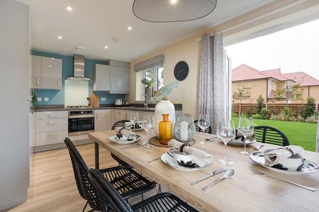 3 bedroom detached house to rent - Photo 4