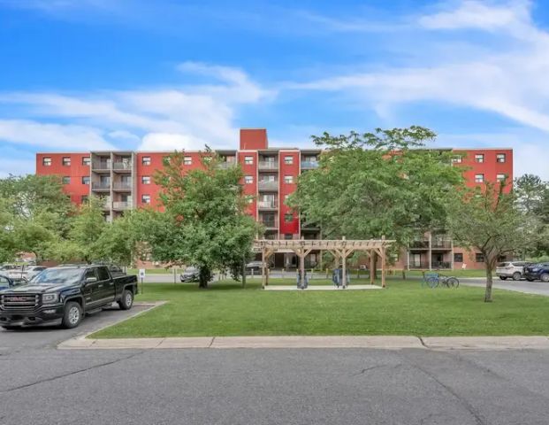 Lasalle I & II Apartments | 480 & 485 Canatara Court, Kingston - Photo 1