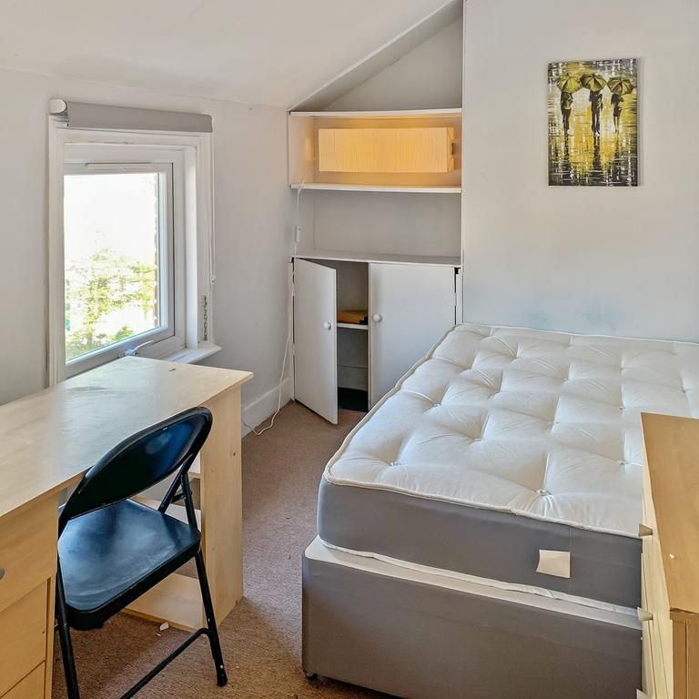 5 bedroom house share to rent - Photo 1