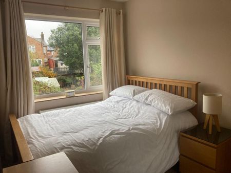 3 bedroom detached house to rent - Photo 2