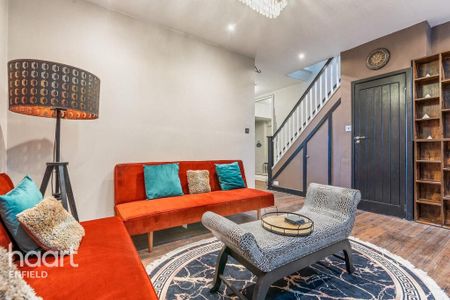 6 bedroom semi-detached house to rent - Photo 2