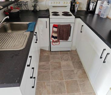 6/14 Pretoria Street, Victoria - Photo 2