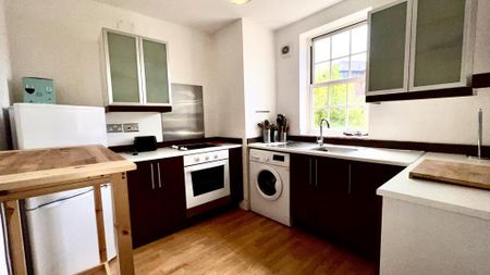 2 bedroom flat to rent - Photo 3