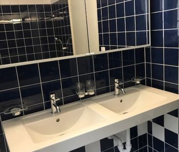 "möbl. Zimmer mit TV, WLAN etc. im Zentrum von Altdorf zu vermieten" - Photo 5