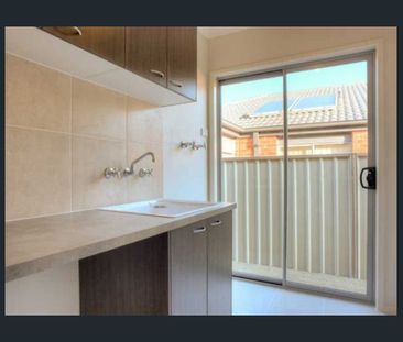 Beautiful Low Maintenance Family Home - Photo 6