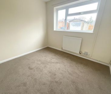 Falstaff Drive Rugby - Photo 2