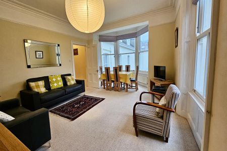 2 bedroom apartment to rent - Photo 4