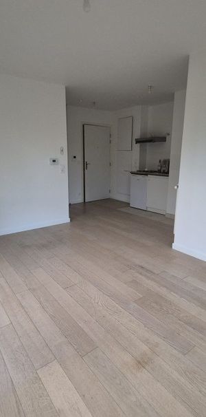 STUDIO A LOUER AVEC TERRASSE - Photo 1