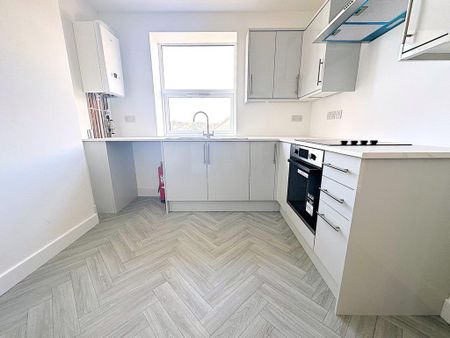 2 bedroom maisonette to rent - Photo 4