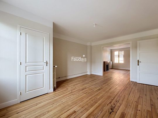 Location Appartement 6 pièces 166m² ST LO 50000 - Photo 1
