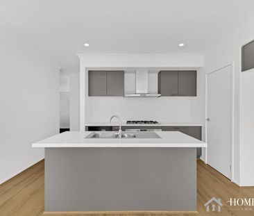 27 Rochford Drive, Donnybrook, Vic 3064 - Photo 2