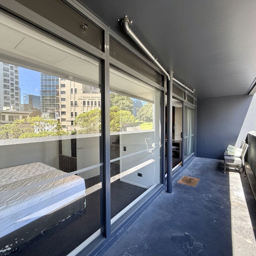 Spacious 2 bedrooms Furnished Apartment - Photo 1