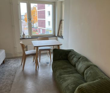 Västertorpsvägen, Hägersten - Photo 1