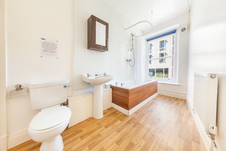 Student Properties to Let - Photo 3