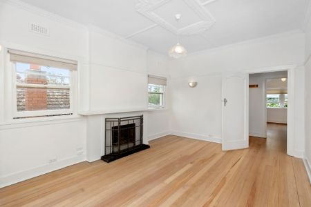 Unit 2/1a Oban Road, South Yarra. - Photo 3