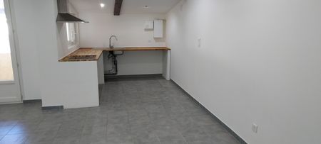 Appartement T3, 2ème étage sans ascenseur, terrasse - Photo 2