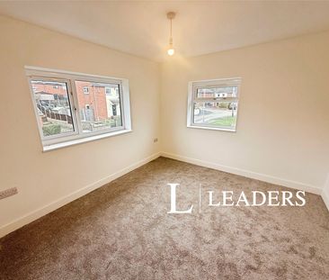 3 bedroom house to rent Moffat Grove, Stoke-on-Trent, Staffordshire... - Photo 4