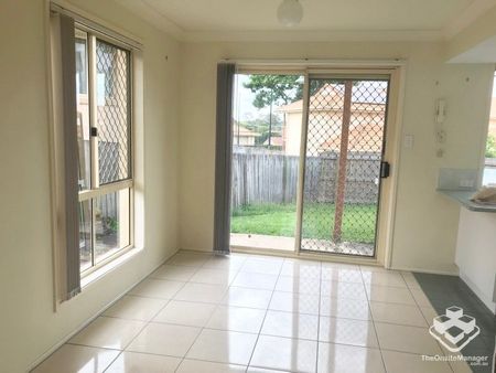 3 BEDROOM TOWNHOUSEâWarrigal State School Catchment - Photo 3