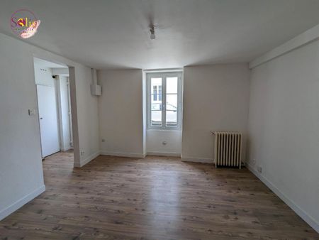 Location Maison 3 pièces 93m² COGNAC 16100 - Photo 2