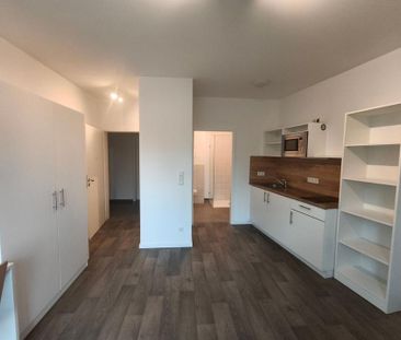 Helles voll möbliertes 1-Zimmer-Apartment direkt am S/U Bahnhof Lic... - Photo 5