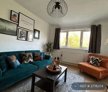 2 bedroom maisonette to rent - Photo 2