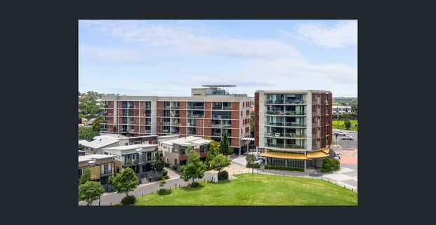 Modern Furnished 1 Bedroom Apartment - Photo 1