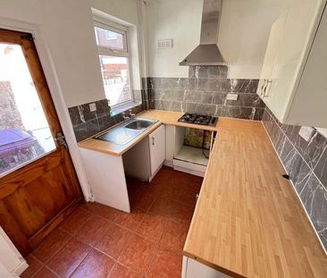 2 bedroom property to rent - Photo 2