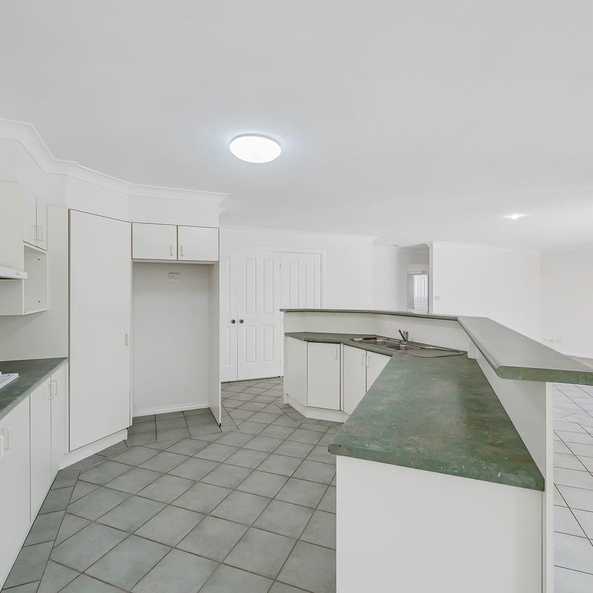 22 Waterford Terrace - Photo 1