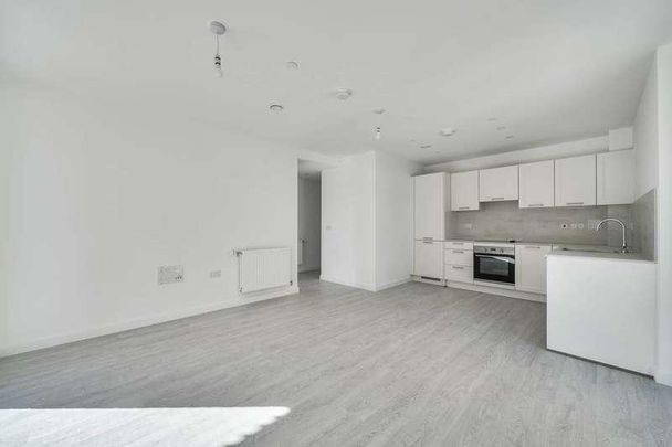 Donovan Way, Harrow, HA1 - Photo 1