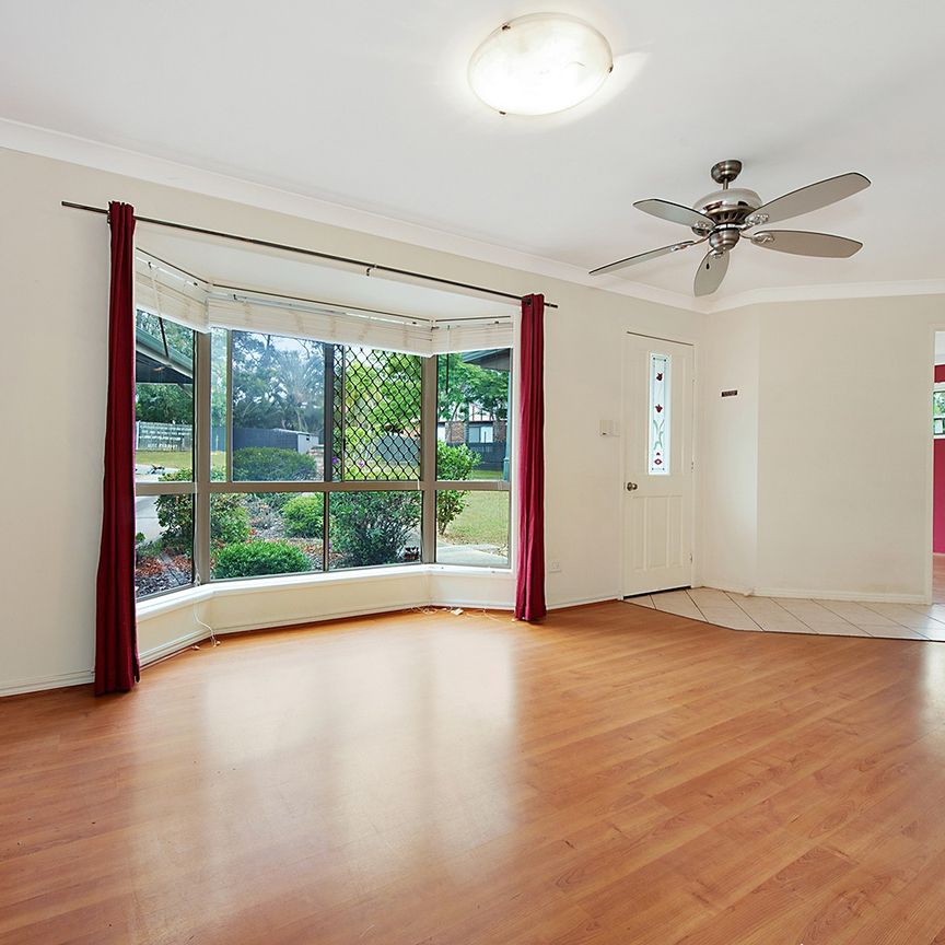 Neat & Tidy Family Home Located In Quiet Cul-De-Sac! - Photo 1