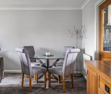 2 bedroom maisonette to rent - Photo 2