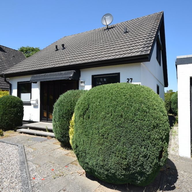 4 Zimmer Einfamilienhaus mit Garten und Vollkeller - Photo 1