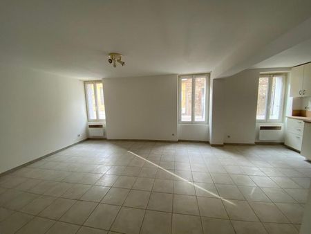 Location Appartement 3 pièces 62m² BRUE AURIAC 83119 - Photo 5